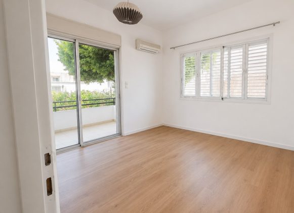Apartment Near Bialik Square
